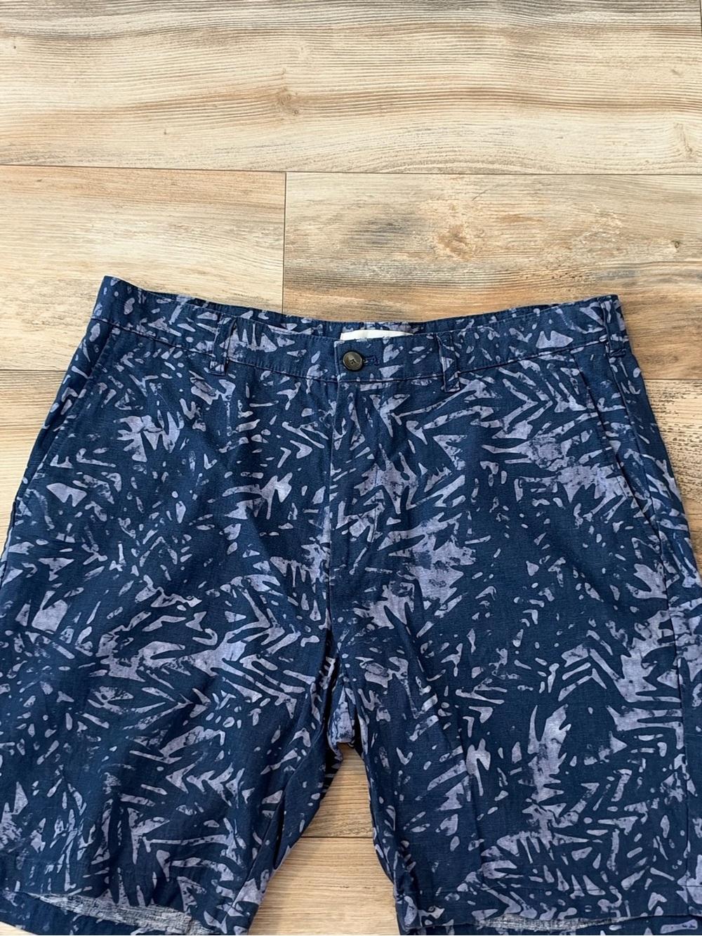 Jos A Bank 1905 Oxford Shorts Size 36 Blue Print Flat Front Linen Cotton